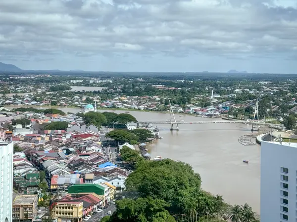 婆羅洲600-130-古晉